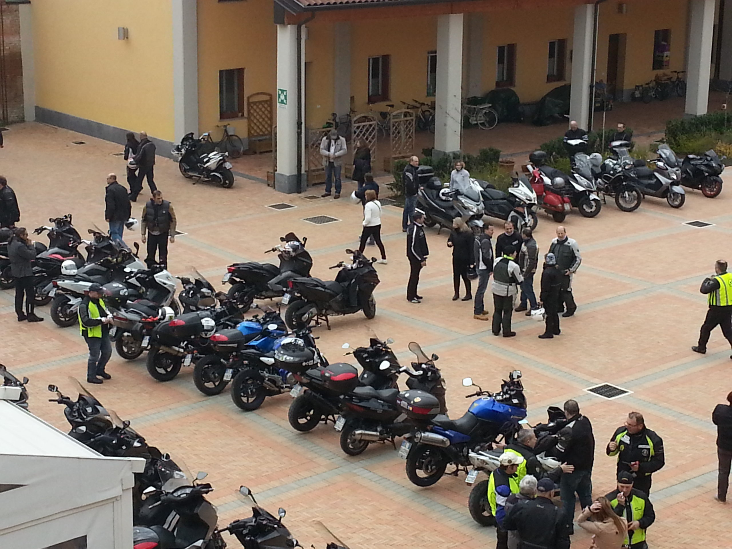 Il Cremona Scooter Club a Cascina Moreni